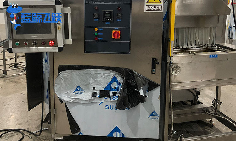 草莓视频污污污污中的金属溶剂：类型、原理及应用解析
