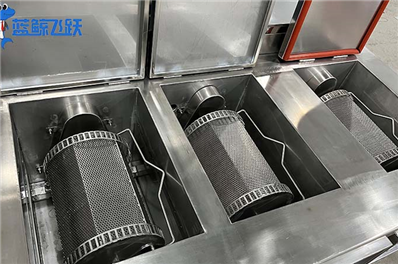 草莓视频污污污污：为您解决清洗难题，提供更加专业的解决方案