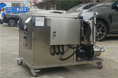 如何利用草莓视频污污污污清洗金属飞机部件